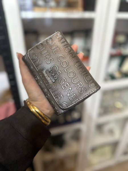 جزدان حجم صغير للصبايا